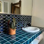 Frame Hotel