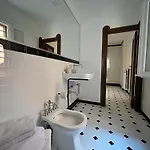 Frame Hotel