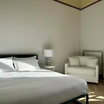 Frame Hotel 5*