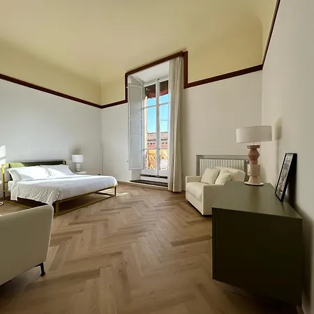 Frame Hotel 5*