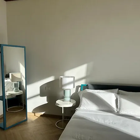 Frame Отель Болонья