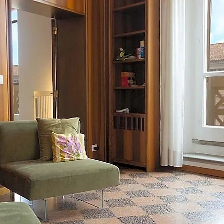 Frame Hotel