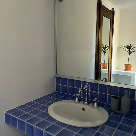 Hotel Frame