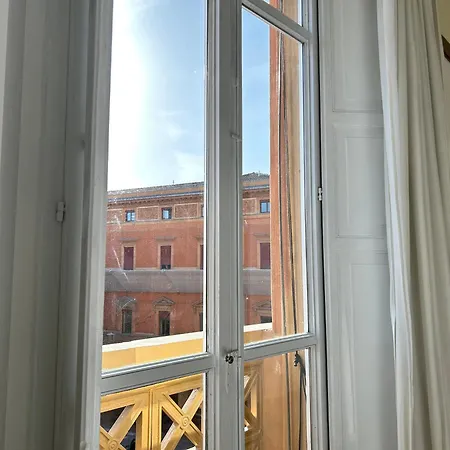 Frame Hotel 5*